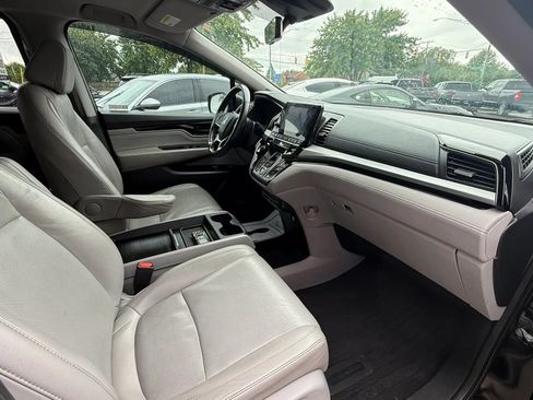 Used 2019 Honda Odyssey Elite image 9