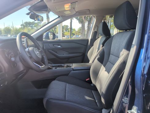 Used 2024 Nissan Rogue SV image 15