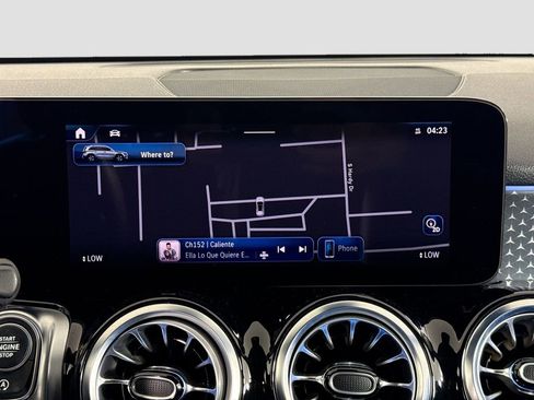 Certified 2025 Mercedes-Benz GLB 250 4MATIC image 15