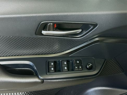 Used 2019 Toyota C-HR LE FWD image 23