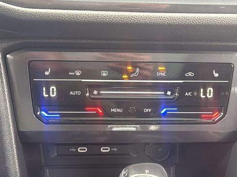 Used 2023 Volkswagen Tiguan SE R-Line image 20