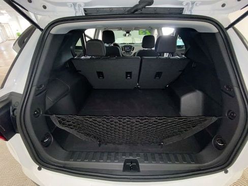 Used 2023 Chevrolet Equinox LS w/ LS Convenience Package FWD image 12