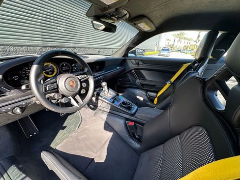 Certified 2025 Porsche 911 GT3 RS image 4