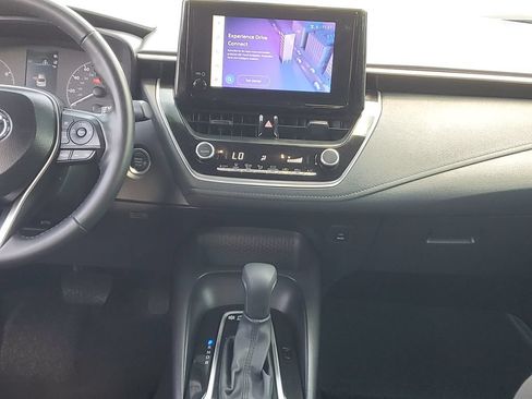 Used 2025 Toyota Corolla SE FWD image 15