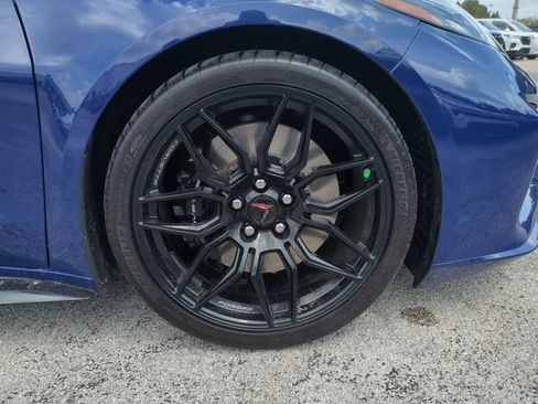 Used 2025 Chevrolet Corvette Z06 RWD image 11