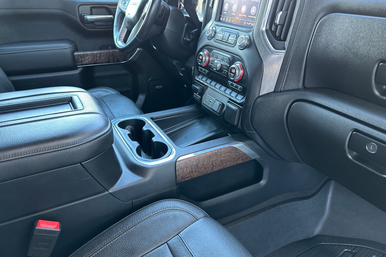 Used 2020 GMC Sierra 1500 Denali w/ Denali Ultimate Package AWD/4WD image 18
