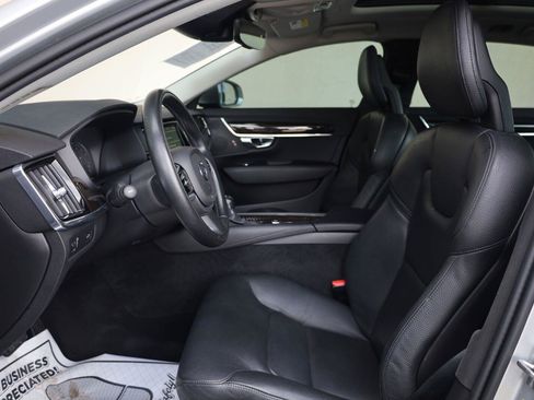 Used 2018 Volvo S90 T5 Momentum w/ Convenience Package FWD image 18
