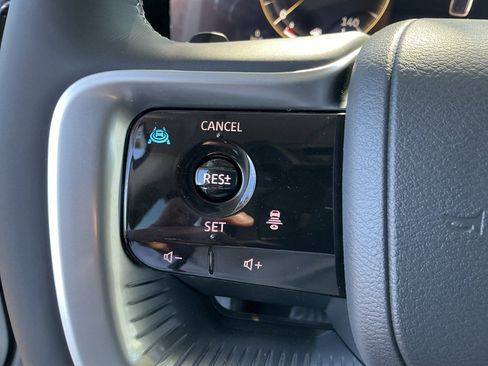 New 2026 INFINITI QX80 Luxe image 17