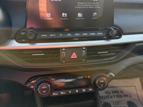 Used 2019 Kia Forte LXS FWD image 13