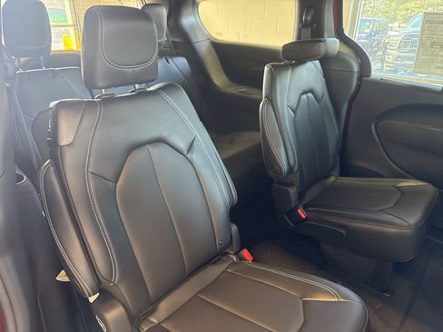 New 2026 Chrysler Pacifica Select FWD image 56