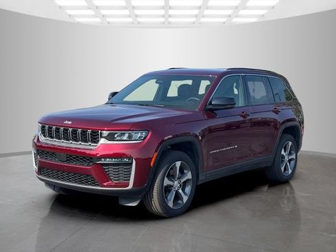 Certified 2026 Jeep Grand Cherokee Limited AWD/4WD image 3