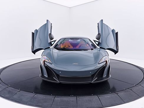 Used 2016 McLaren 675LT Coupe RWD image 27