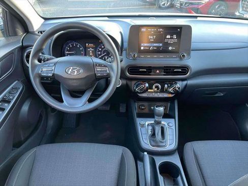 Used 2023 Hyundai Kona SEL AWD/4WD image 12
