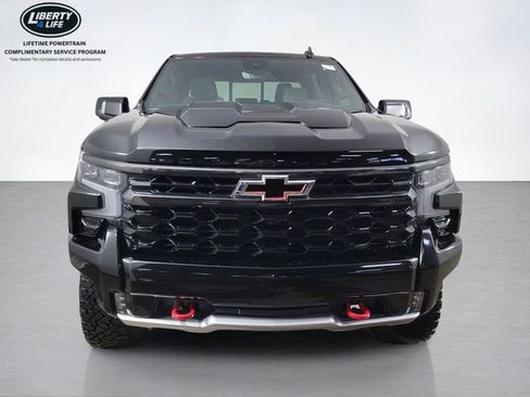 Used 2023 Chevrolet Silverado 1500 ZR2 w/ Technology Package image 8