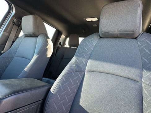 Certified 2025 Toyota Tacoma SR5 image 11