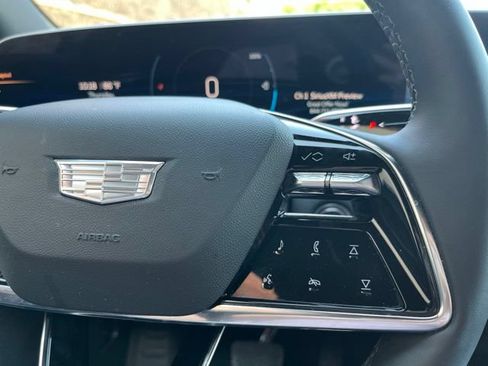 Used 2024 Cadillac Lyriq Luxury RWD image 31