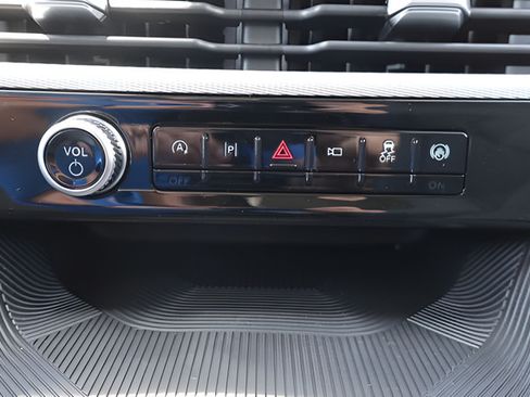 New 2026 Ford Explorer Active AWD/4WD image 15