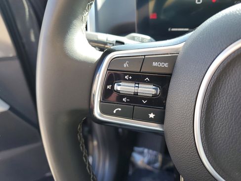 Certified 2024 Kia Sorento EX w/ Panoramic Sunroof Package image 30