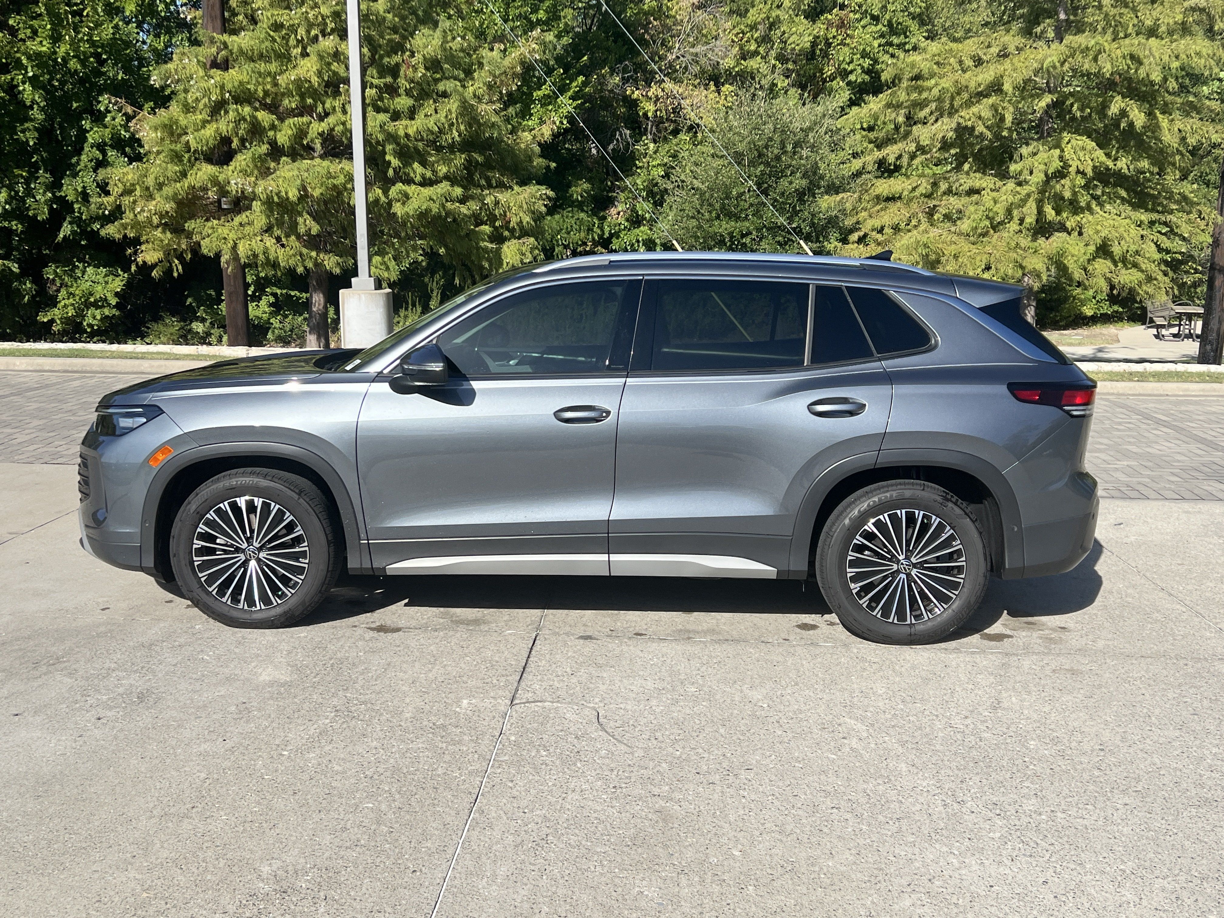 Certified 2026 Volkswagen Tiguan S FWD image 6