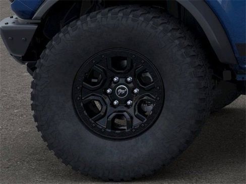 Certified 2022 Ford Bronco Wildtrak image 21