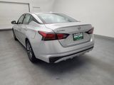 Used 2023 Nissan Altima 2.5 SV image 5