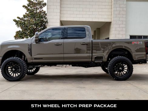 Used 2026 Ford F250 Platinum w/ Platinum Plus Package image 6