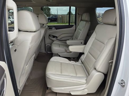 Used 2019 GMC Yukon XL Denali w/ Denali Ultimate Package image 13