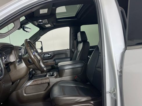 Used 2023 GMC Sierra 2500 Denali w/ Denali Ultimate Package image 21