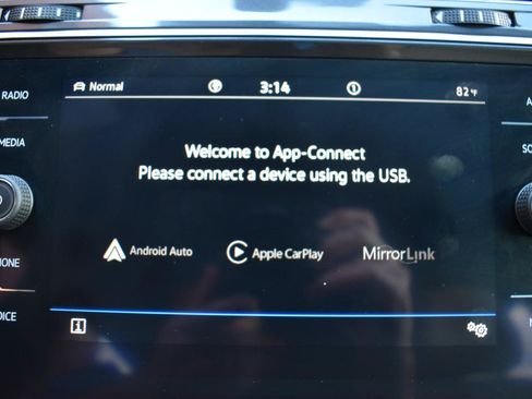 Used 2021 Volkswagen Tiguan SE R-Line AWD/4WD image 28
