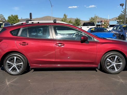 Used 2022 Subaru Impreza 2.0i Premium AWD/4WD image 2