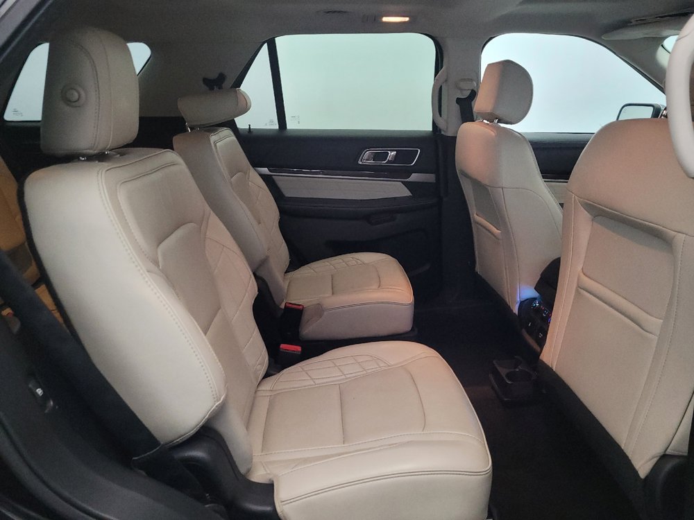 Used 2017 Ford Explorer Platinum AWD/4WD image 19