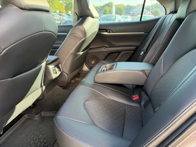 Used 2022 Toyota Camry XSE w/ Navigation Package FWD image 15