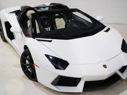 Used 2014 Lamborghini Aventador LP 700-4 image 27