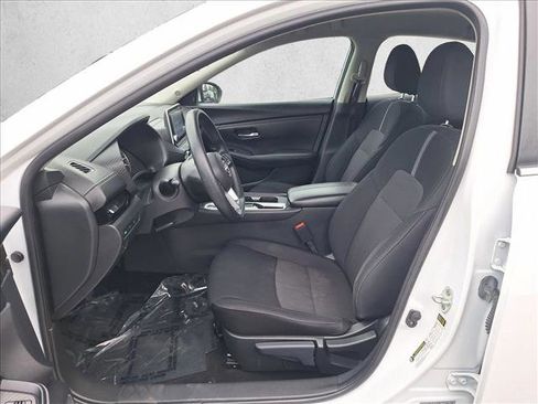 Used 2024 Nissan Sentra SV image 10