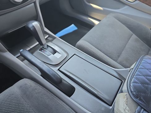 Used 2011 Honda Accord EX image 21