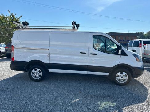 Used 2019 Ford Transit 250 130 Low Roof RWD image 7