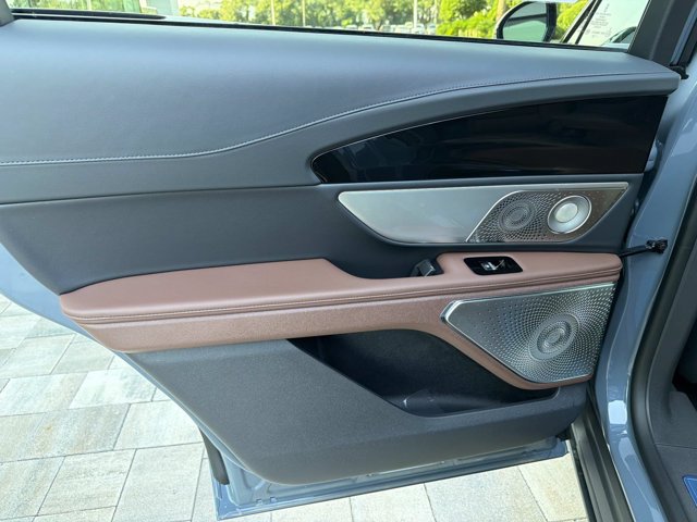 New 2026 Lincoln Nautilus Reserve AWD/4WD image 14