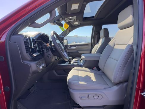 New 2026 GMC Sierra 1500 SLT AWD/4WD image 17