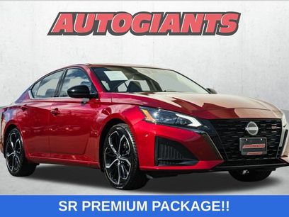 Used 2023 Nissan Altima 2.5 SR w/ SR Premium Package