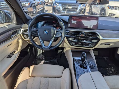 Used 2022 BMW 530i xDrive image 20