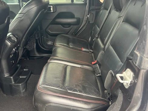 Used 2021 Jeep Wrangler Unlimited Rubicon AWD/4WD image 13