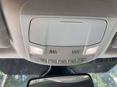 Used 2024 Ford Edge Titanium image 26