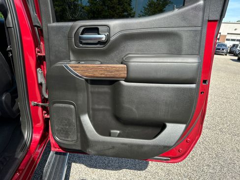 Used 2020 Chevrolet Silverado 1500 High Country w/ Technology Package AWD/4WD image 14