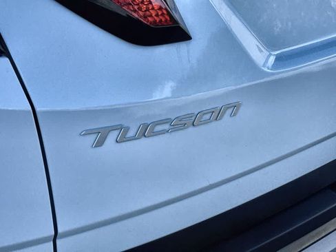 Used 2025 Hyundai Tucson SE FWD image 9