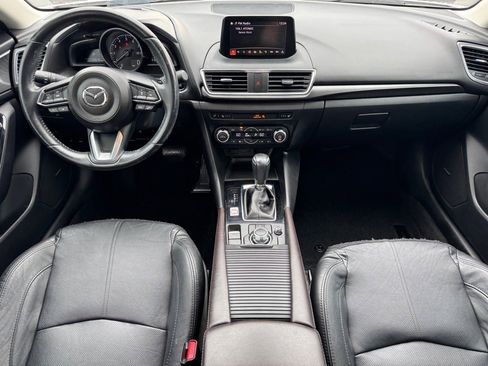 Used 2018 MAZDA MAZDA3 Grand Touring w/ Premium Equipment Package image 12