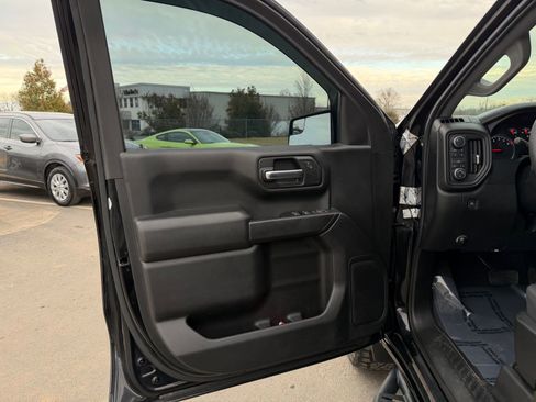 Used 2019 Chevrolet Silverado 1500 Custom Trail Boss image 12