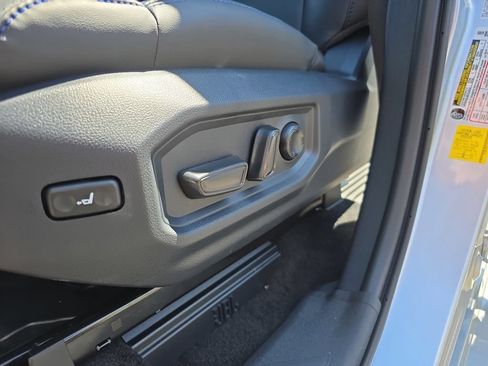 Used 2026 Toyota Tundra Platinum AWD/4WD image 32