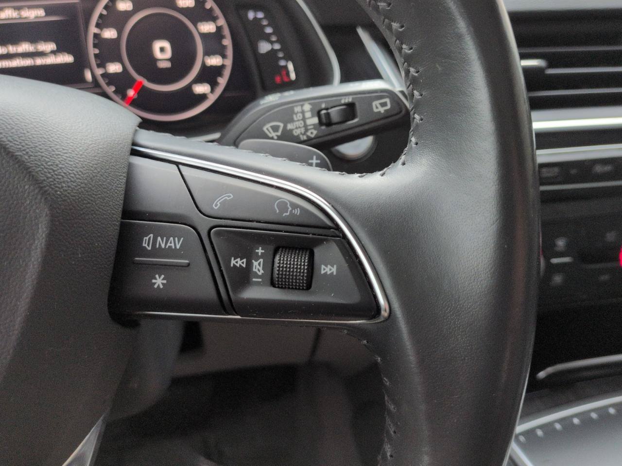 Used 2018 Audi Q7 3.0T Premium Plus AWD/4WD image 20