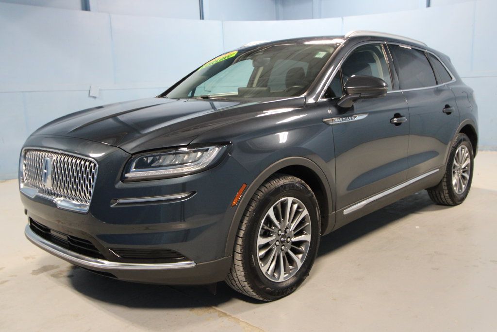 Used 2023 Lincoln Nautilus AWD w/ Premium Package image 30