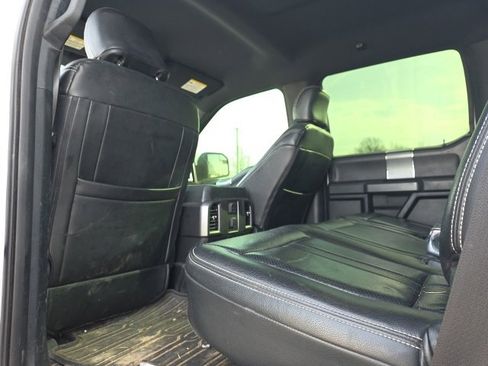 Used 2015 Ford F150 XLT w/ Equipment Group 302A Luxury image 10